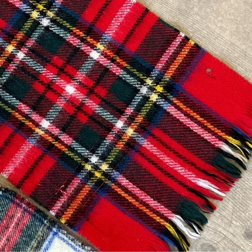 Beautiful vintage wool plaid winter scarves Glenn Appin of Scottland & Unknown